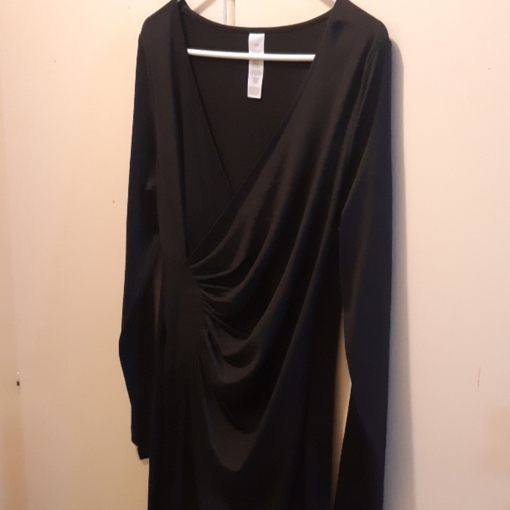 Black long sleeve dress